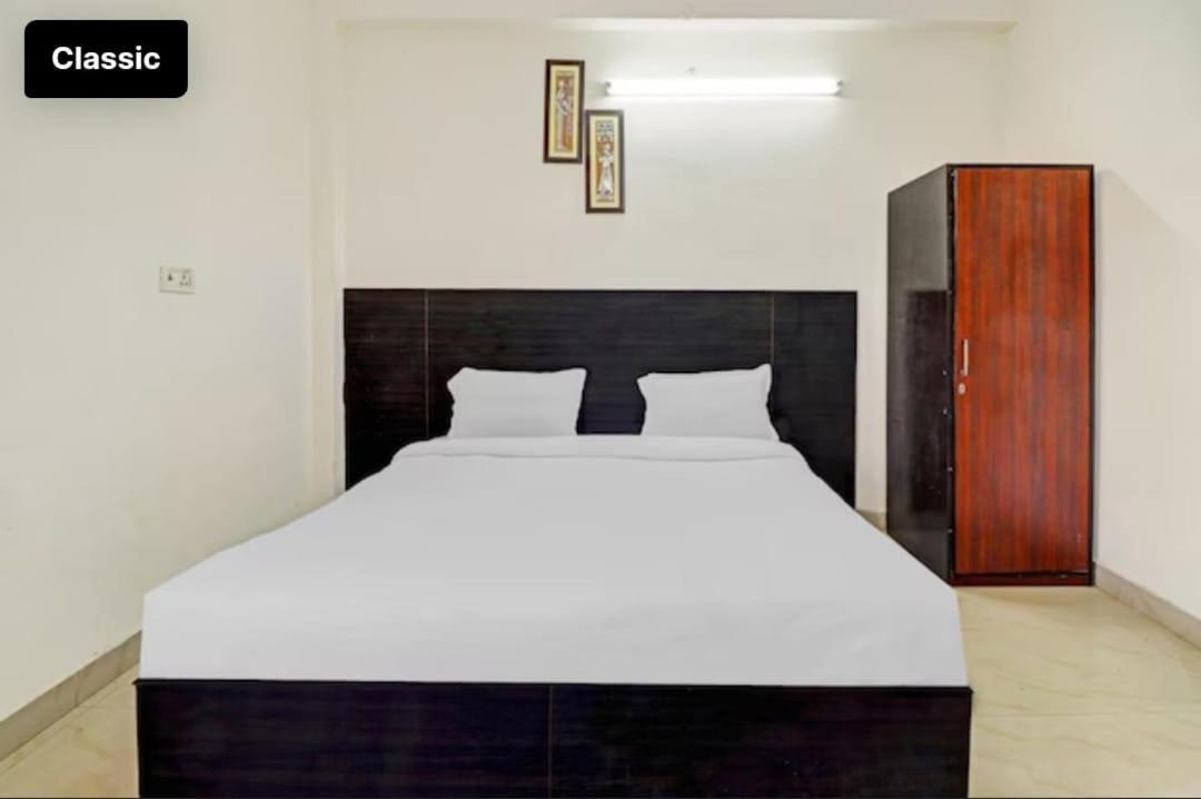 Hotel Olive Tree Агра Екстер'єр фото