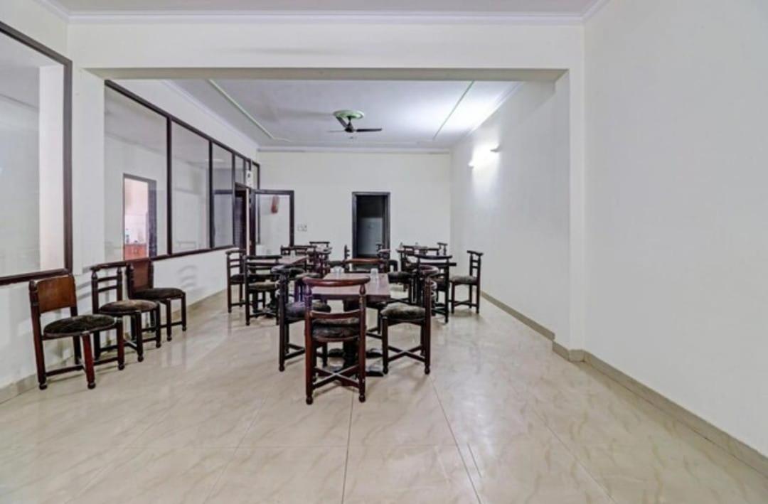Hotel Olive Tree Агра Екстер'єр фото